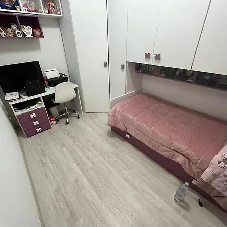 Rossy House *